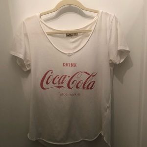 Hollister graphic tee